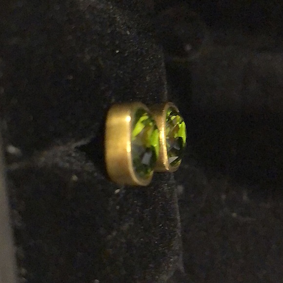 HEIDI DAUS Square Faceted Spring Green Swarovski Crystal Earrings - Picture 11 of 14